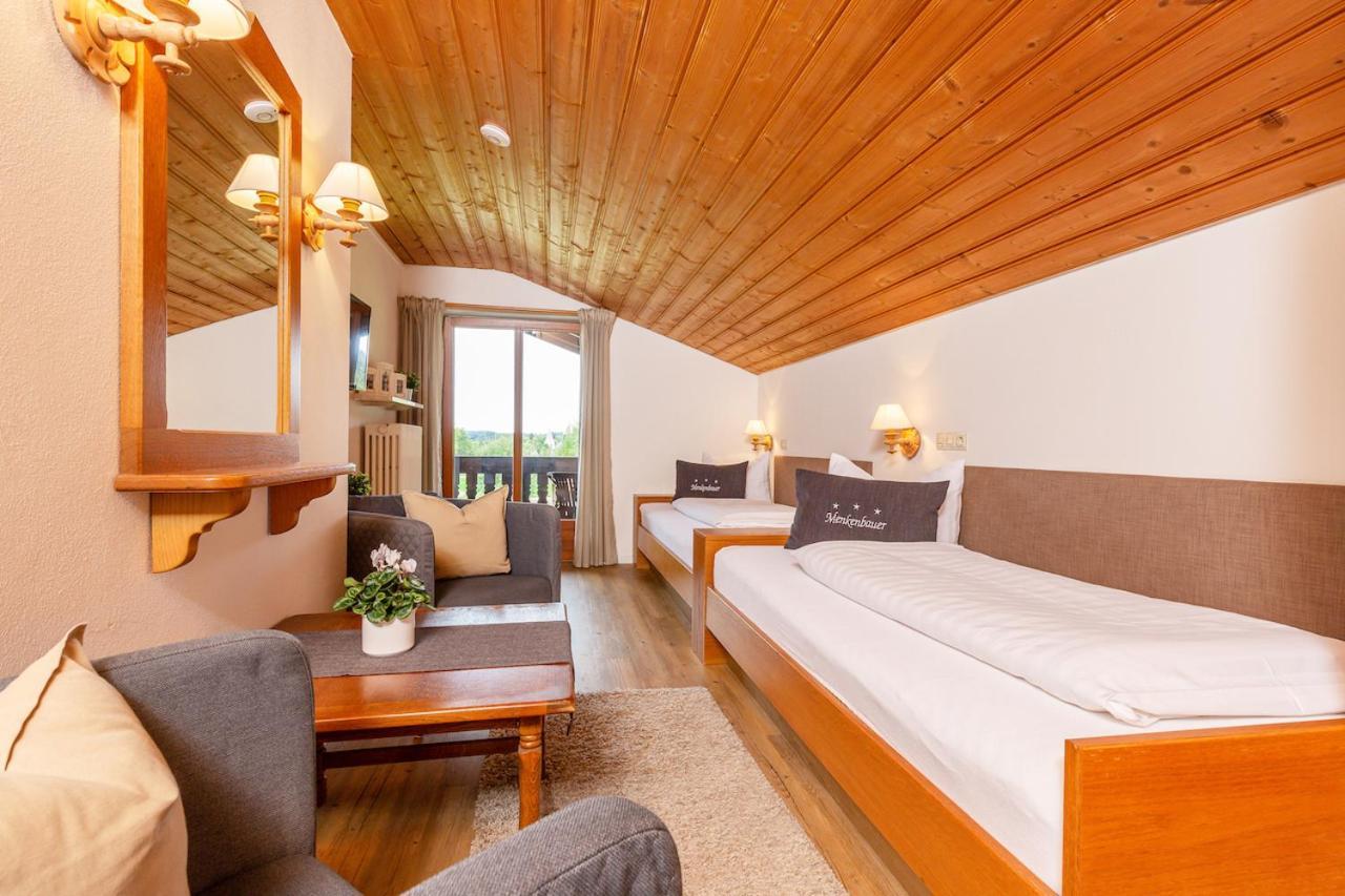 Gaestehaus Menkenbauer Ruhpolding Εξωτερικό φωτογραφία